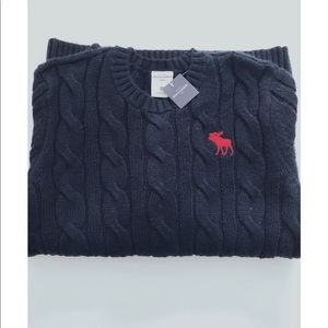NEW ✨ Abercrombie sweater